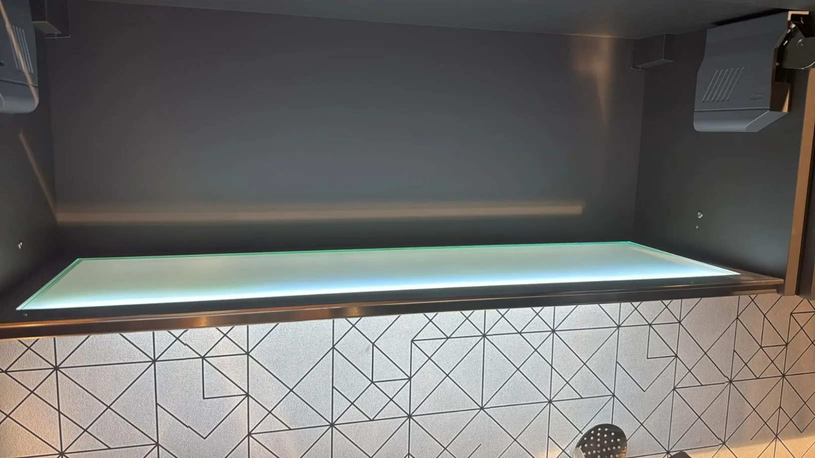 Prezzo Outlet: Approfitta di uno sconto straordinario su un modello Lube di alta gamma.